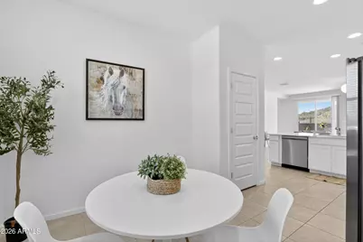 3253 W Juniper Canyon Drive, Phoenix, AZ 85083 - Photo 13