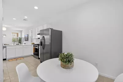 3253 W Juniper Canyon Drive, Phoenix, AZ 85083 - Photo 9