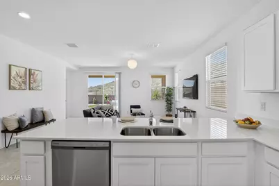 3253 W Juniper Canyon Drive, Phoenix, AZ 85083 - Photo 5