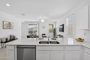 3253 W Juniper Canyon Dr, Phoenix, AZ 85083 - Photo 5