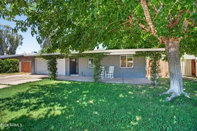 422 W Horseshoe Avenue, Gilbert, AZ 85233 - Photo 3