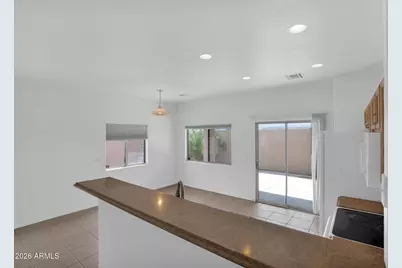 5820 S 26th Place, Phoenix, AZ 85040 - Photo 5