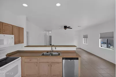 5820 S 26th Place, Phoenix, AZ 85040 - Photo 11
