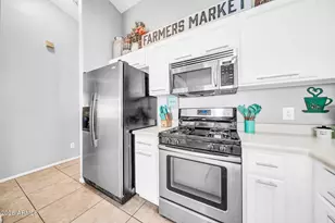 13418 N 74th Ln, Peoria, AZ 85381 - Photo 11