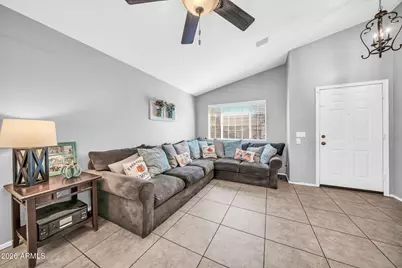 13418 N 74th Lane, Peoria, AZ 85381 - Photo 5