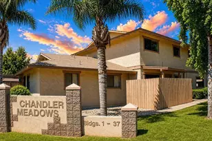 286 W Palomino Dr, Chandler, AZ 85225 - Photo 5
