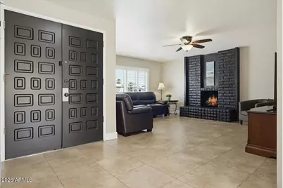 4611 W Echo Lane, Glendale, AZ 85302 - Photo 7