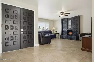 4611 W Echo Ln, Glendale, AZ 85302 - Photo 7
