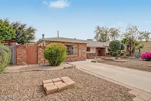 1739 E Luke Ave, Phoenix, AZ 85016 - Photo 5