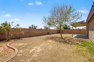 13857 W Cottonwood St, Surprise, AZ 85374 - Photo 31