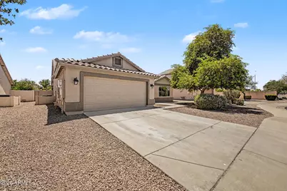13857 W Cottonwood Street, Surprise, AZ 85374 - Photo 3