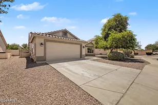 13857 W Cottonwood St, Surprise, AZ 85374 - Photo 3