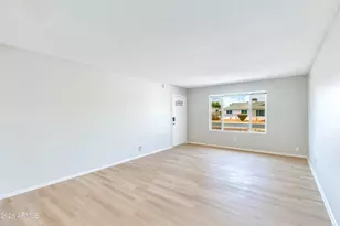 537 E Laguna Dr, Tempe, AZ 85282 - Photo 3
