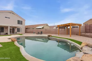 11319 W Madisen Ellise Dr, Surprise, AZ 85378 - Photo 35