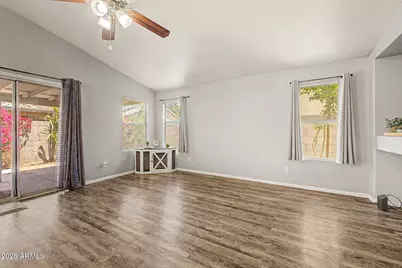 15644 W Hammond Drive, Goodyear, AZ 85338 - Photo 11