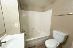 2804 N 43rd Ave, Phoenix, AZ 85009 - Photo 15
