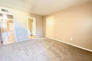 2804 N 43rd Ave, Phoenix, AZ 85009 - Photo 13