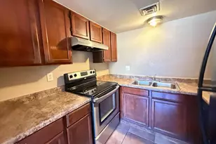 2804 N 43rd Ave, Phoenix, AZ 85009 - Photo 9