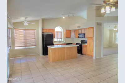 2140 E Mountain Sky Avenue, Phoenix, AZ 85048 - Photo 3