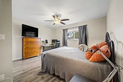 557 N Hobson Plaza, Mesa, AZ 85203 - Photo 17