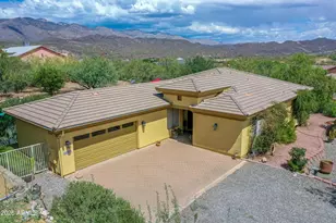 33250 S Summit Dr, Black Canyon City, AZ 85324 - Photo 1