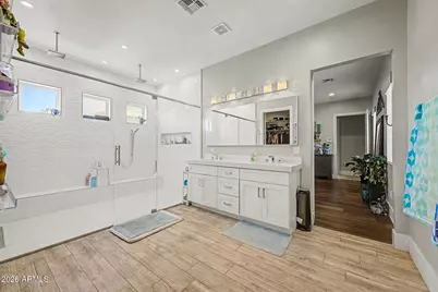 744 E Desert Lane, Phoenix, AZ 85042 - Photo 23