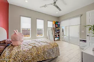 744 E Desert Ln, Phoenix, AZ 85042 - Photo 27