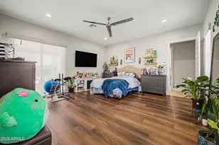744 E Desert Ln, Phoenix, AZ 85042 - Photo 19