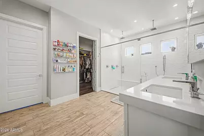 744 E Desert Lane, Phoenix, AZ 85042 - Photo 21