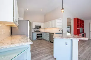 15644 W Piccadilly Rd, Goodyear, AZ 85395 - Photo 25