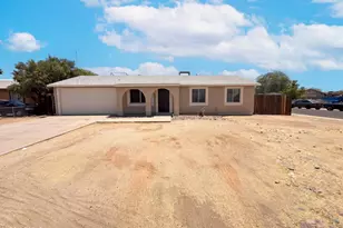 2831 N 70th Dr, Phoenix, AZ 85035 - Photo 1