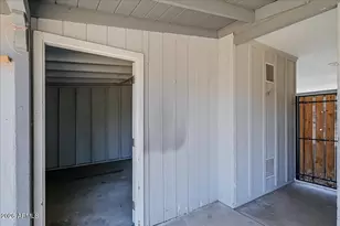 536 N Cheri Lynn Dr, Chandler, AZ 85225 - Photo 25