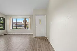 5347 E Greenway St, Mesa, AZ 85205 - Photo 9