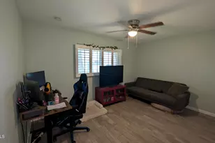 3346 W Hearn Rd, Phoenix, AZ 85053 - Photo 19