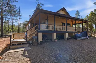 2060 Gilbert Ln, Overgaard, AZ 85933 - Photo 13