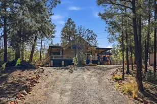 2060 Gilbert Ln, Overgaard, AZ 85933 - Photo 11