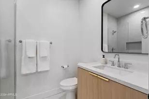 1084 E Susan Ln, Tempe, AZ 85288 - Photo 17