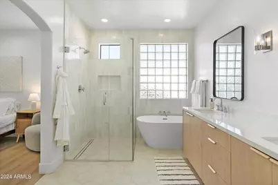 1084 E Susan Lane, Tempe, AZ 85288 - Photo 13