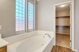 13609 W Cypress St, Goodyear, AZ 85395 - Photo 17
