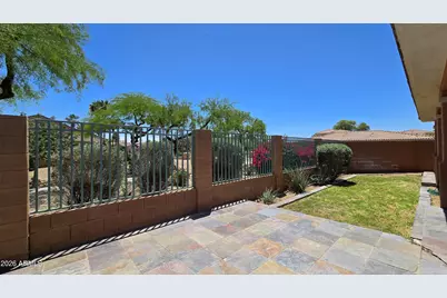 13609 W Cypress Street, Goodyear, AZ 85395 - Photo 35