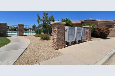 13609 W Cypress Street, Goodyear, AZ 85395 - Photo 39