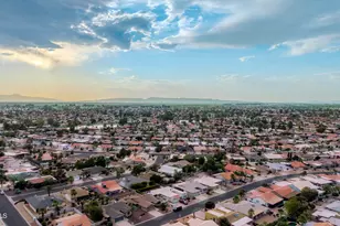 10233 E Navajo Pl, Sun Lakes, AZ 85248 - Photo 23