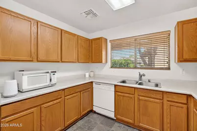 2275 E Peach Tree Drive, Chandler, AZ 85249 - Photo 13
