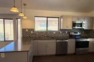 2240 E Ruby Ln, Phoenix, AZ 85024 - Photo 5