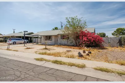 725 E Manor Drive, Casa Grande, AZ 85122 - Photo 3
