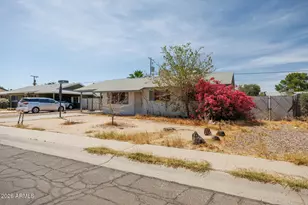 725 E Manor Dr, Casa Grande, AZ 85122 - Photo 3
