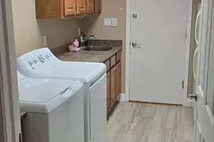 1860 E Dunbar Dr, Tempe, AZ 85282 - Photo 35