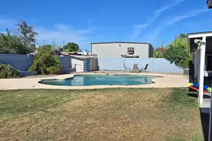 1860 E Dunbar Dr, Tempe, AZ 85282 - Photo 39