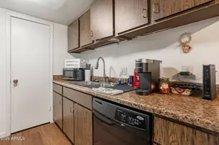 3217 W Royal Palm Rd, Phoenix, AZ 85051 - Photo 9