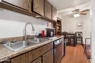 3217 W Royal Palm Rd, Phoenix, AZ 85051 - Photo 11